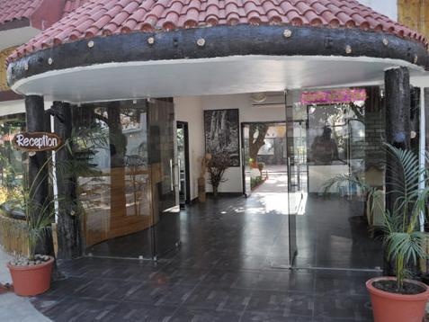 Hotel Corbett Leela Vilas Corbett National Park Exteriér fotografie